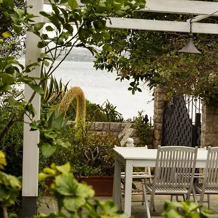 Residenza Terrazze Sul Mare B&B